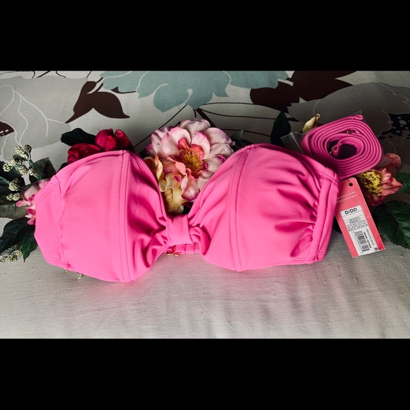 💕 New Xhilaration swimsuit top. - Picture 3 of 6